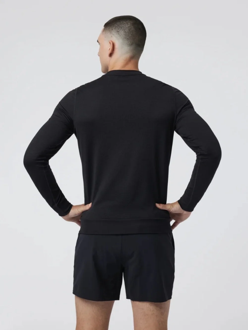 VUORI Ponto Performance Crew Men's XL Black Sweatshirt Athleisure Jogging Travel